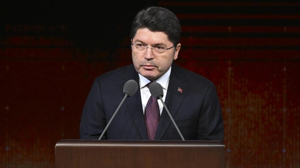 Bakan Tunç'tan 11. Yargı Paketi açıklaması: Bu af değil kovid düzenlemesi