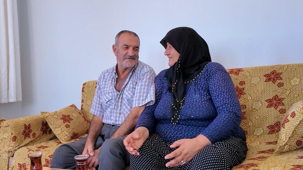 Depremdeki gözyaşları mutluluğa dönüştü: Villa gibi evde oturuyoruz