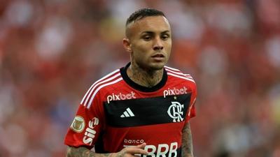 Kartal'n soluna Everton Cebolinha