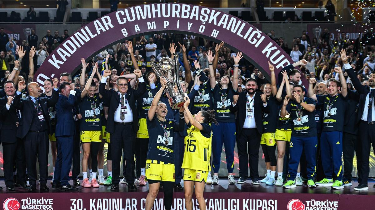 Fenerbahe Opet Basketbol Kadnlar Cumhurbakanl Kupas fotoraflar resimleri