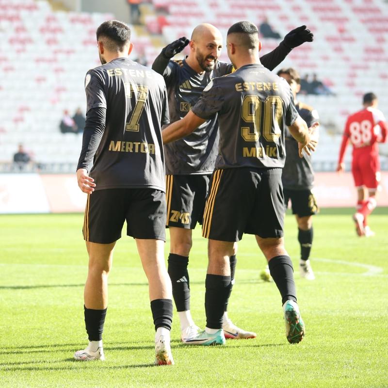 Aliaa Futbol, kupada ilk kez gruplara kald