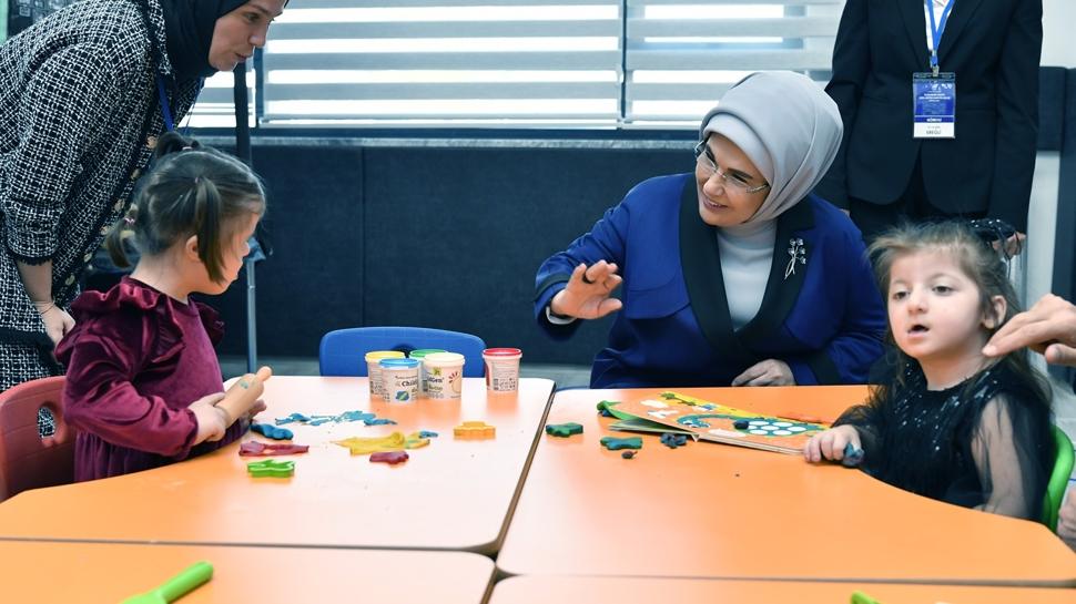 Engelliler iin yaplanlar hakkn teslim edilmesidir