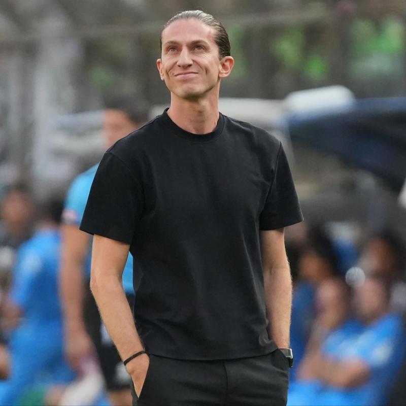 Filipe Luis 1 ylda 5 kupa kazand