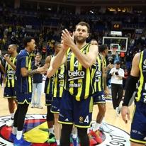 Fenerbahe Beko, Yunanistan'da galibiyet peinde