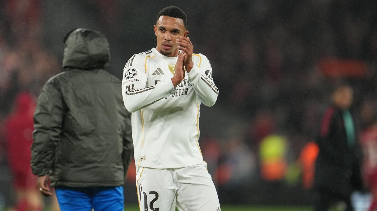  Trent Alexander-Arnold real madrid sakatlk fotoraflar resimleri