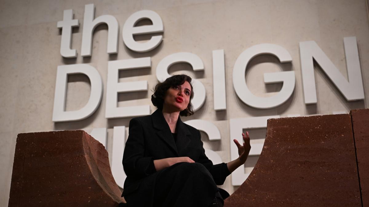 Melek Zeynep Bulut Londra Ak Antlar fotoraflar resimleri