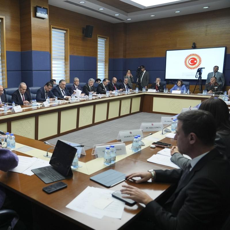 TBMM Dileri Komisyonu toplants... 7 kanun teklifi kabul edildi