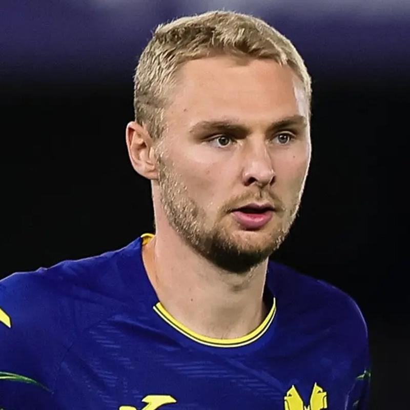 Victor Nelsson, Hellas Verona'da kabusu yaad