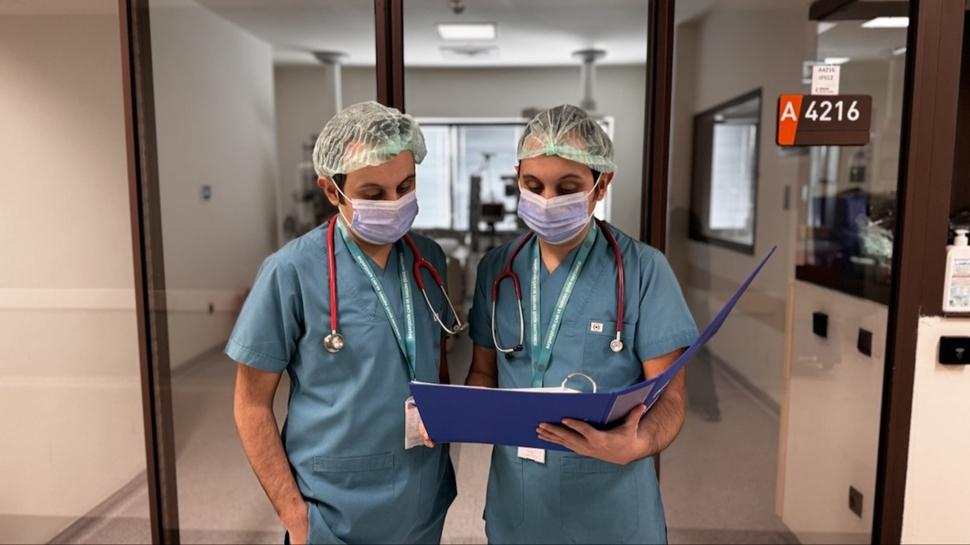 Gören dönüp bir daha bakıyor! Hastalar bu doktorları çift görüyor