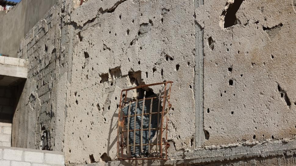 Katil ordusundan Beyt Lahiya'ya topçu saldırı: Çok sayıda Filistinli yaralandı