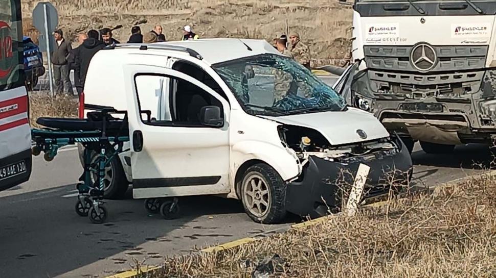 Muş'ta iki ayrı kaza: 2 kişi öldü, 4 kişi yaralandı