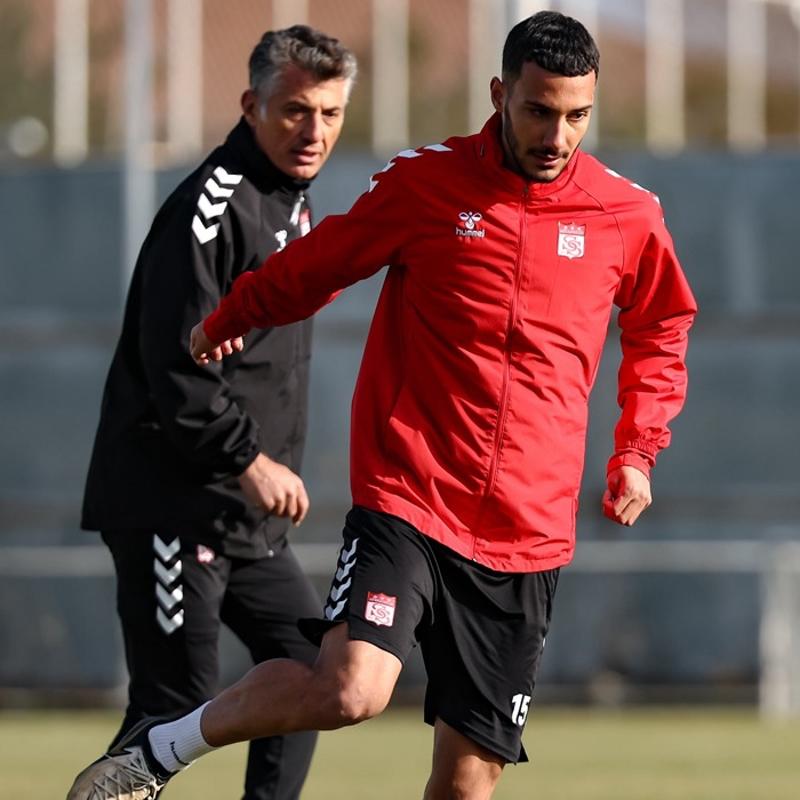 Sivasspor'da �stanbulspor mesaisi devam ediyor