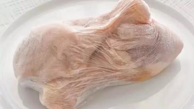 Donmuş tavuğu sakın böyle çözmeyin! Meğer yıllardır yanlış biliyormuşuz