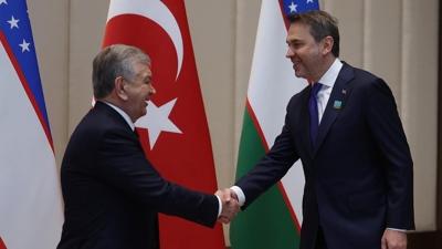 Trkiye ile zbekistan birlikte yol alacak! Mirziyoyev, Bakan Bayraktar' kabul etti