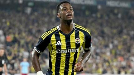 UEFA'dan kt haber! Jhon Duran'n cezas belli oldu