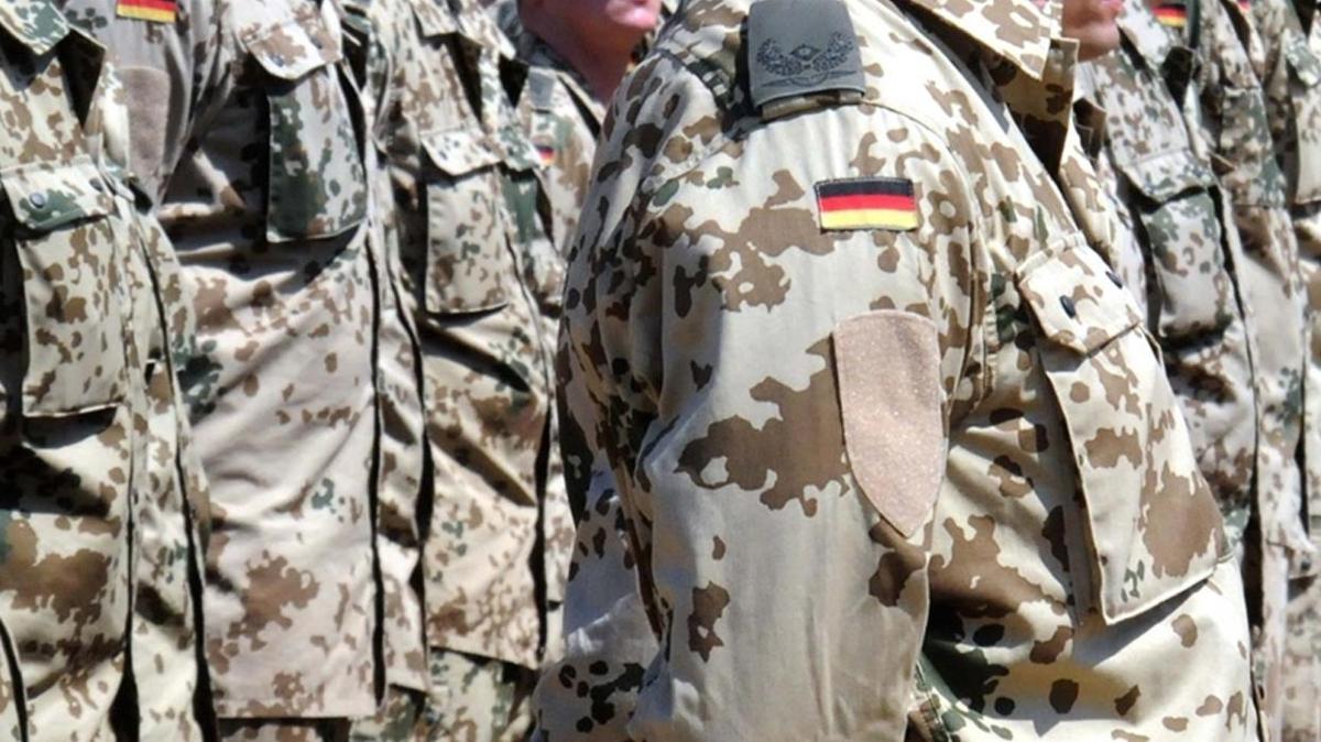 askerlik hizmeti Almanya bundestag fotoraflar resimleri