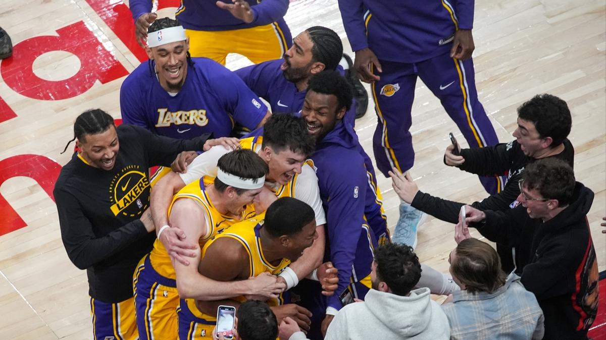 los angeles lakers nba toronto raptors fotoraflar resimleri