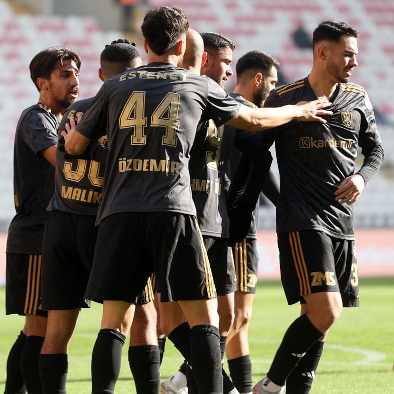 Trkiye Kupas'nda zmir'in tek temsilcisi Aliaa FK oldu