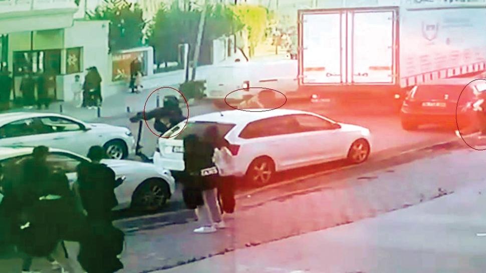 Canavarlar kol geziyor