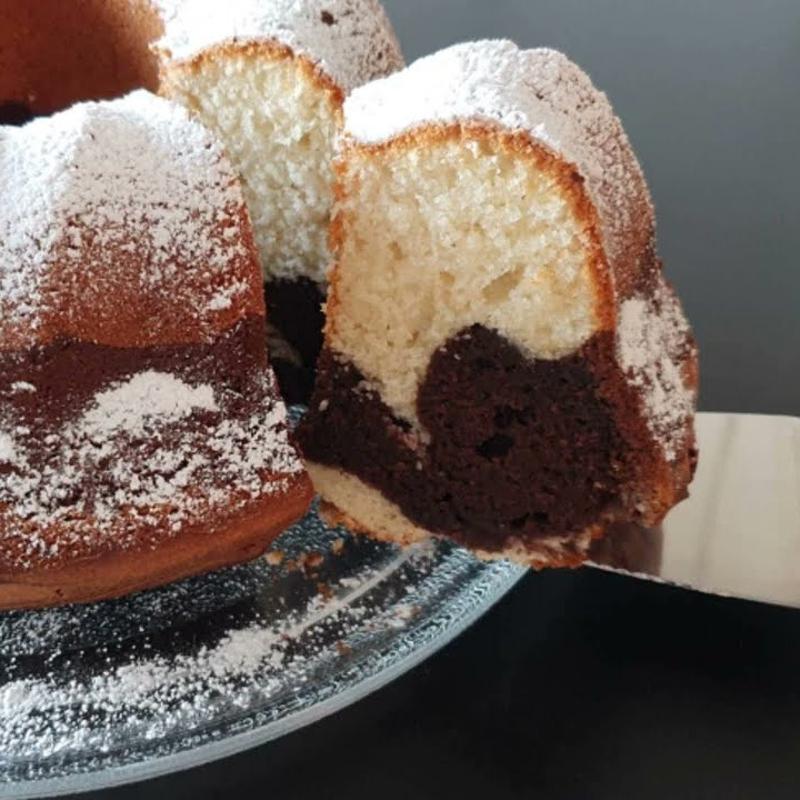 Duman zerinde yumuack: Sade kek tarifi, snger gibi