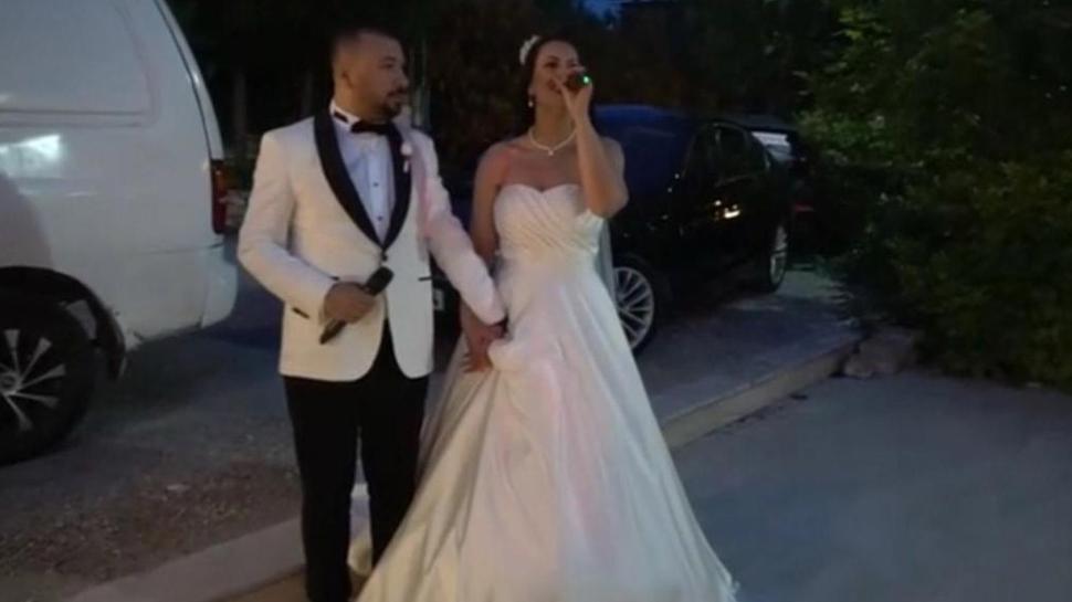 En mutlu günleri kabusa döndü: Söyledikleri şarkı başlarına bela oldu