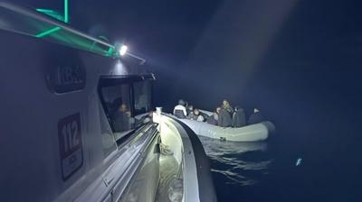 zmir aklarnda gmen hareketlilii: 58 kii kurtarld, 62 kii yakaland