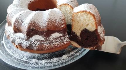 Duman zerinde yumuack: Sade kek tarifi, snger gibi