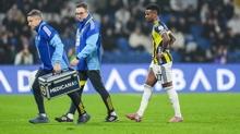 Fenerbahe'ye kt haber! Yldz futbolcu sakatlanarak devam edemedi