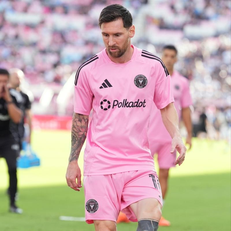 Barcelona'dan Lionel Messi plan�