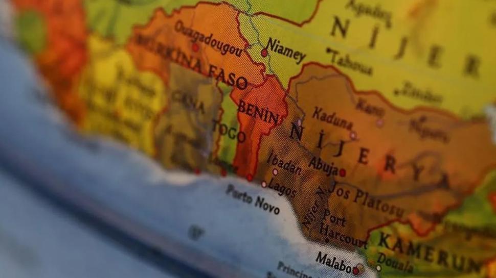 Benin'de darbe: Televizyon yayınında duyurdular