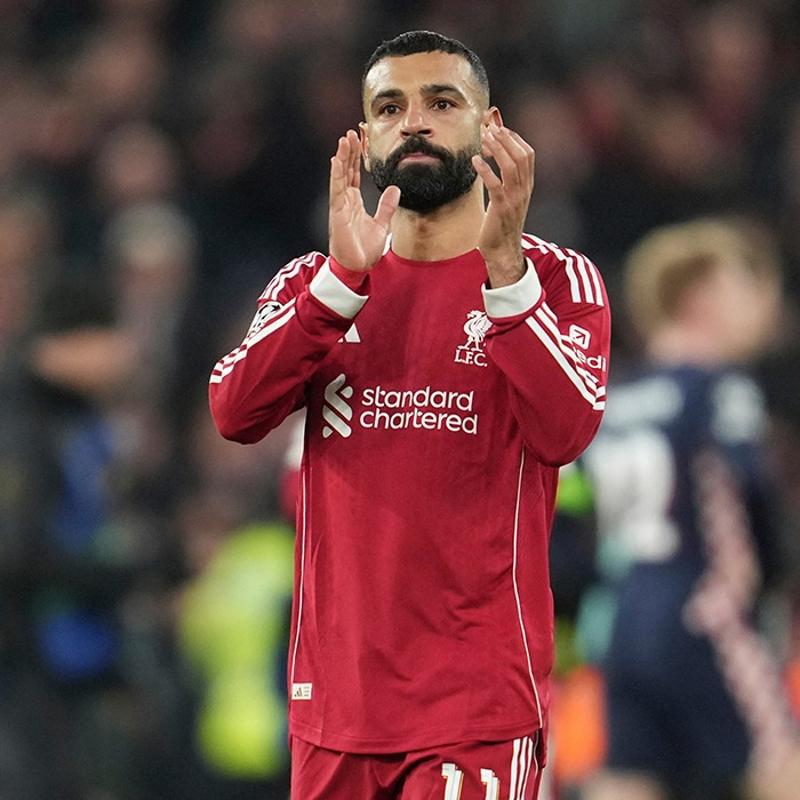Mohamed Salah resmen a��klad�! Liverpool'dan ayr�l�yor