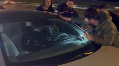 TEM Otoyolu'nda uyuyakald: Camlarn baltayla krdlar