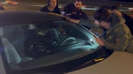 TEM Otoyolu'nda uyuyakald: Camlarn baltayla krdlar