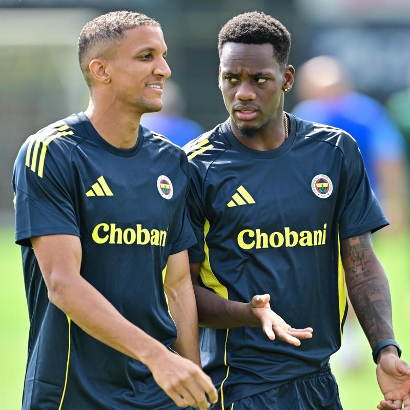 Fenerbahe'den aklama! Yldz oyuncu kadro d brakld