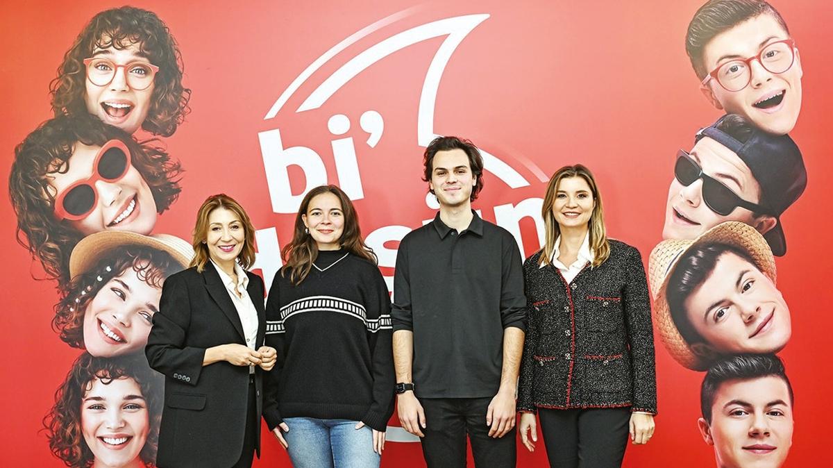 vodafone vodafone trkiye nazl tlabar gler gen staj fotoraflar resimleri