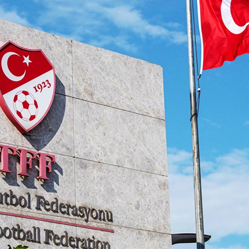 Bahis oynad tespit edilen 22 hakem ve 27 futbolcu PFDK'ya sevk edildi
