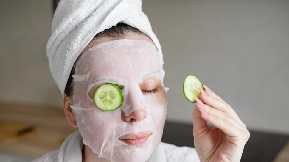 Cildi pamuk gibi yumu�ak ve beyaz yapan bak�m �nerileri: G�zalt�n� dinlendiriyor