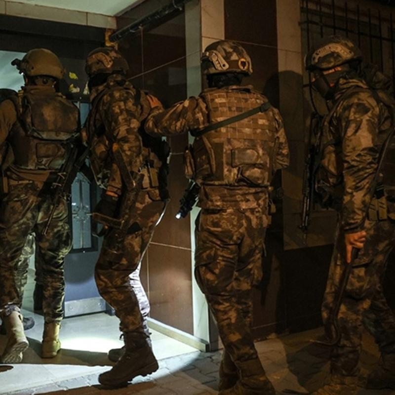 stanbul'da DEA operasyonu: 10 pheli yakaland