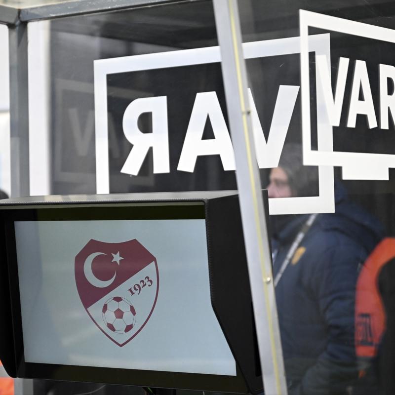 Sper Lig'de 15.  haftann VAR kaytlar akland