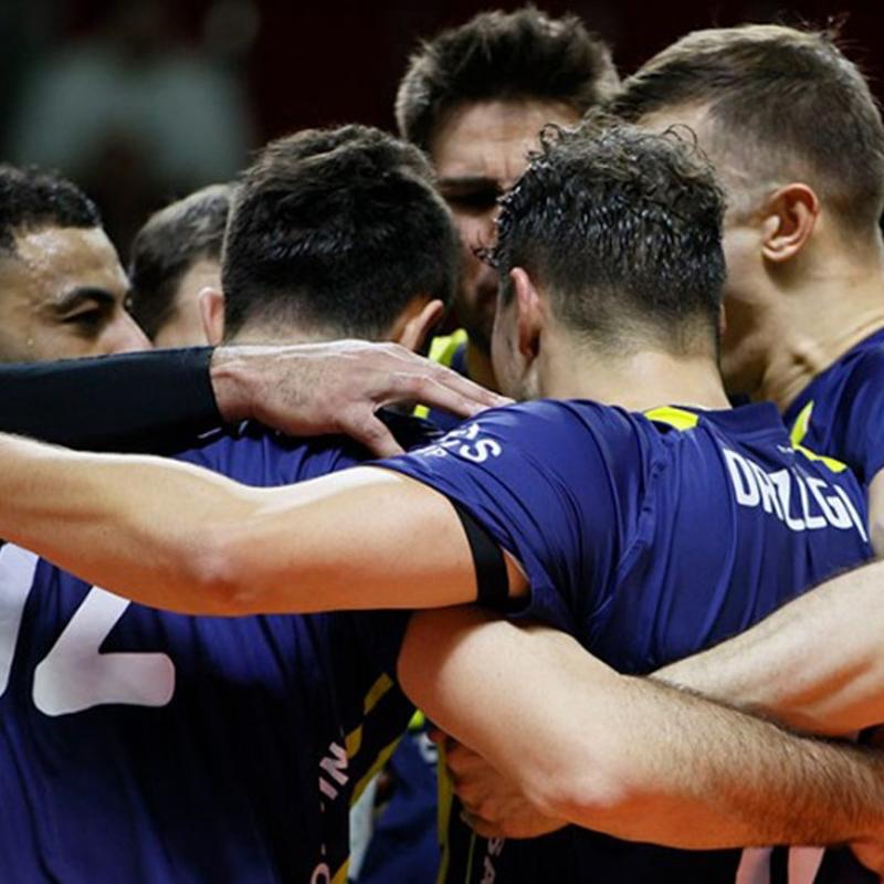 Fenerbahe Medicana, Kragujevac'e set vermedi