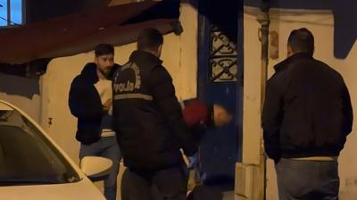 Anne ve ocuu deheti yaad: Evi silahla bastlar 