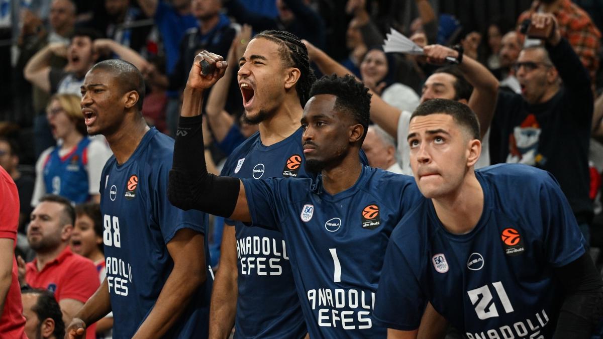anadolu efes basketbol valencia fotoraflar resimleri