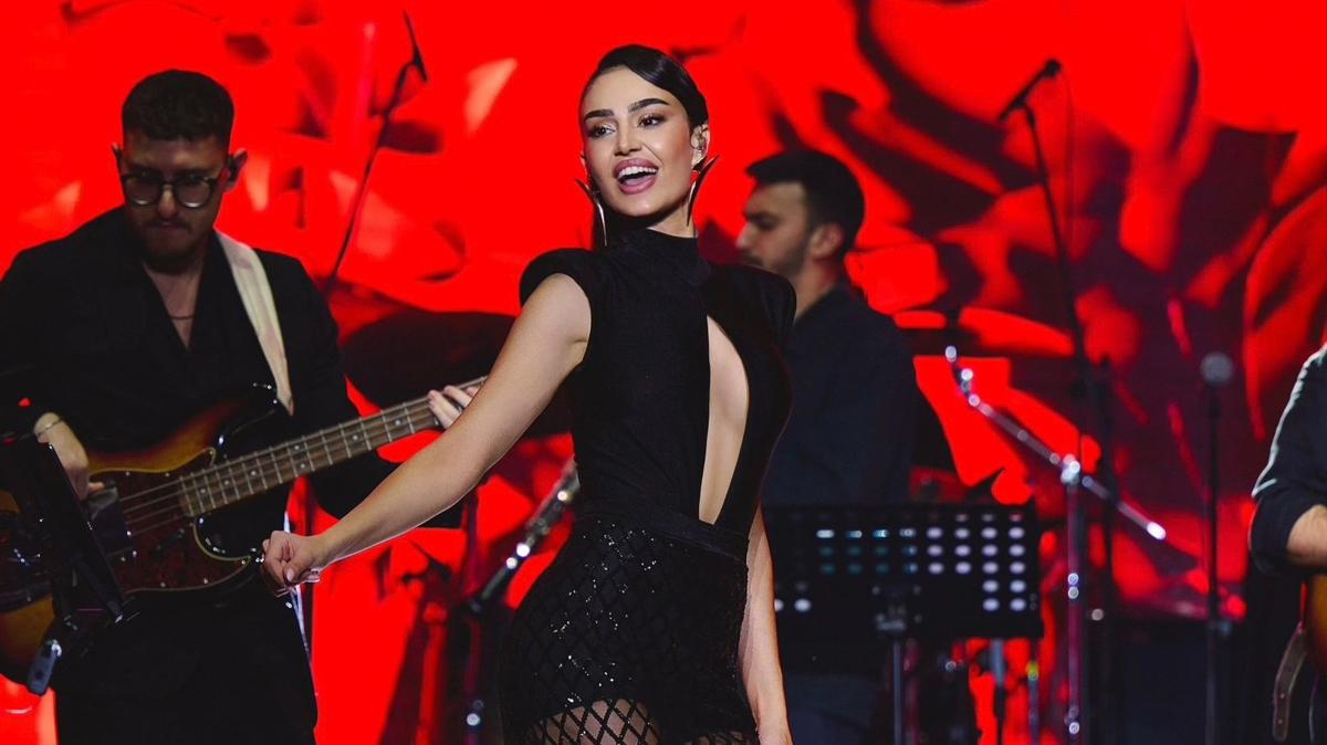 elif buse doan elif buse doan arklar elif buse doan konser magazin fotoraflar resimleri