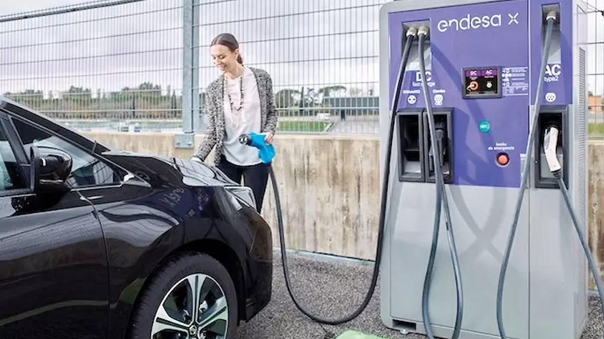 Elektrikli ara arj esnek tarife DC arj istasyonlar Kredi kart entegrasyonu tarife fark fotoraflar resimleri