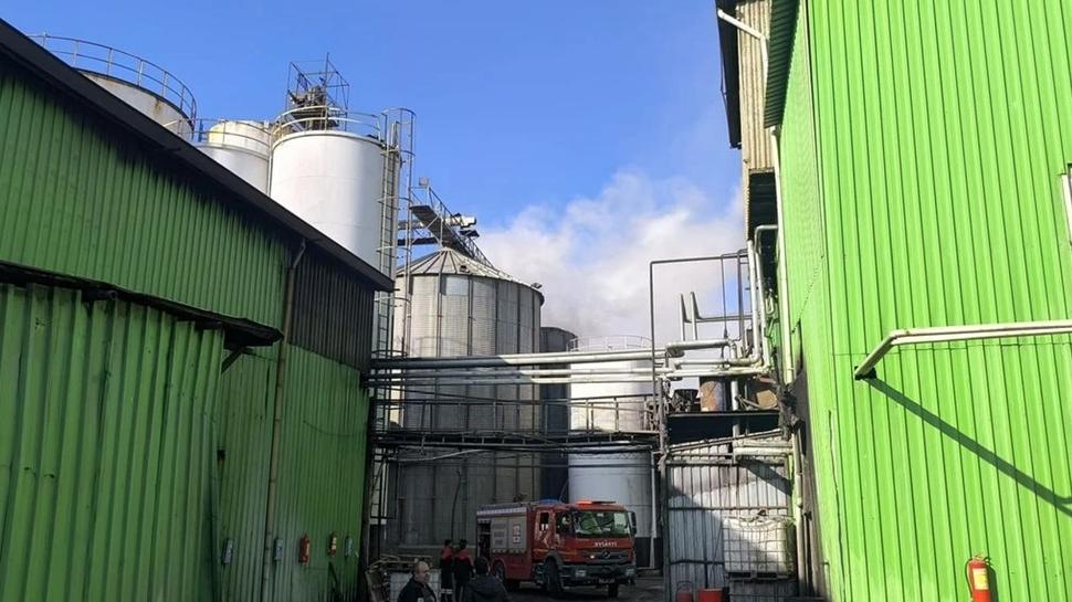 Afyonkarahisar'da yağ fabrikasında yangın