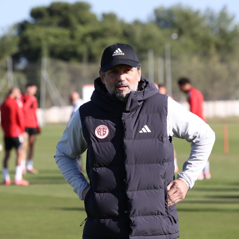 Erol Bulut'tan Galatasaray ma�� mesaj�! 'Her �eyimizi vermeliyiz'