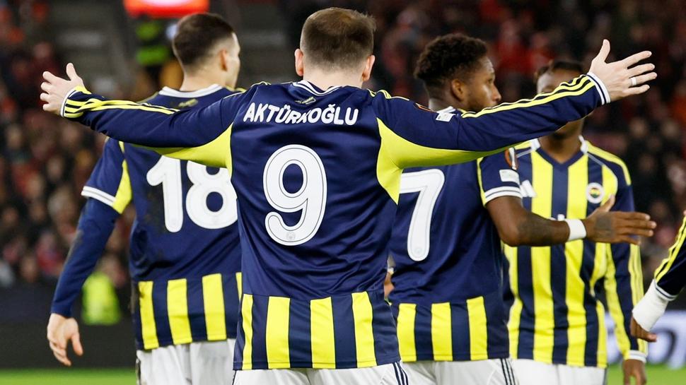 Fenerbahçe'nin ilk 11'inde 7 farklı isim