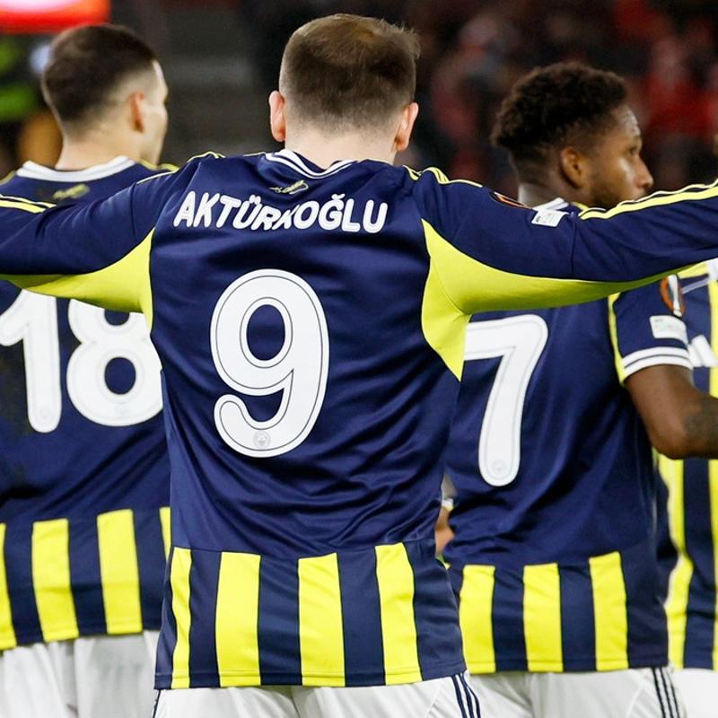 Fenerbahe'nin ilk 11'inde 7 farkl isim