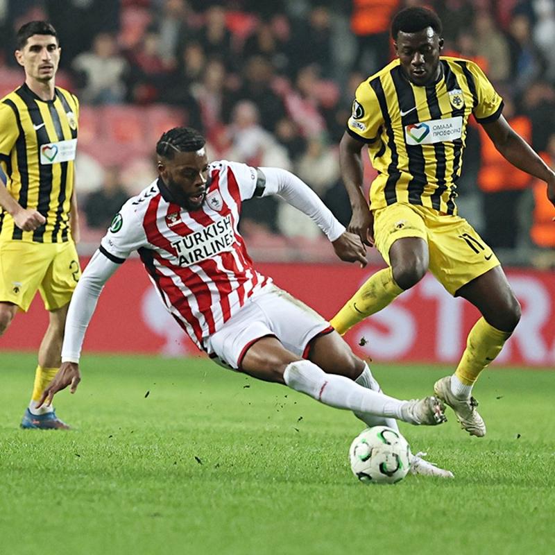 Samsunspor sonunu getiremedi! Bu sezon ilk malubiyet