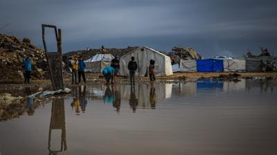 Gazze'de iddetli ya! nsanlk sular altnda kald